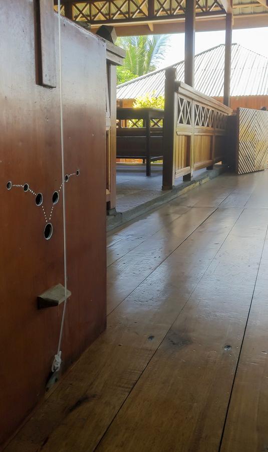 Panorama Backpackers Hotel Bunaken Exterior photo